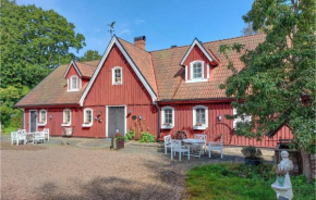 7 Bedroom Gorgeous Home In Ubbalt in Vittsjö